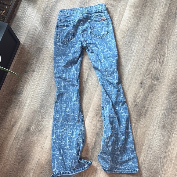 High Rise Blue Patterned Jeans - Picture 5 of 7